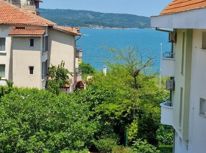 за гости мистрал פרימורסקו