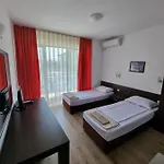за гости мистрал Πανσιόν 3*