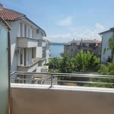 за гости мистрал Πανσιόν Πριμόρσκο