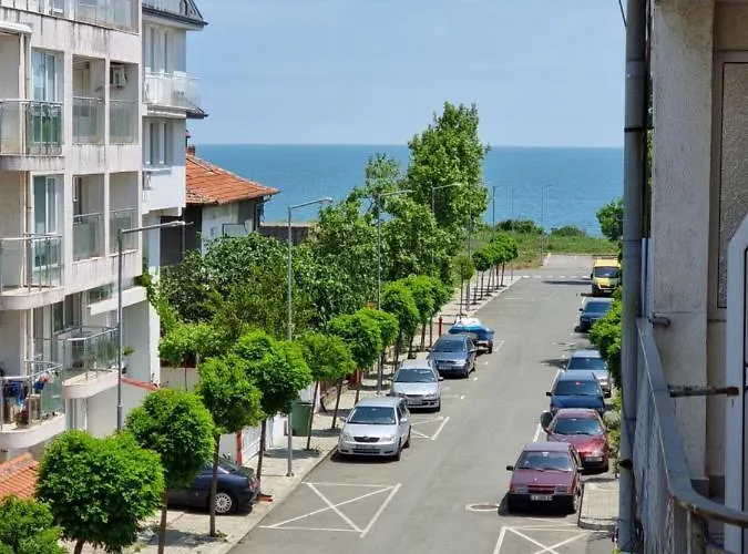 за гости мистрал Πανσιόν